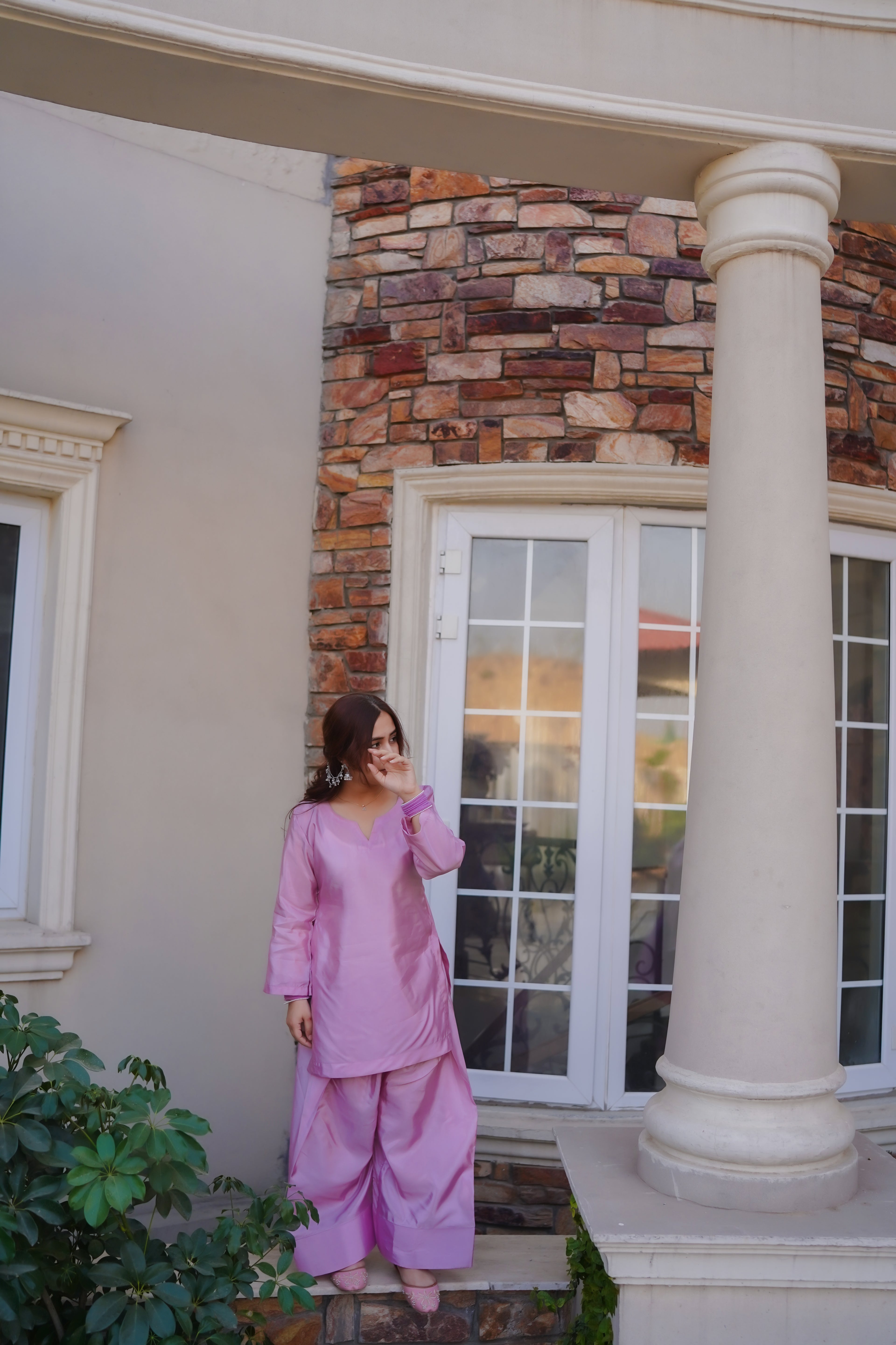 Rosy Glow – Sheesha Silk Kameez Shalwar Set with Rhinestone Organza Dupatta